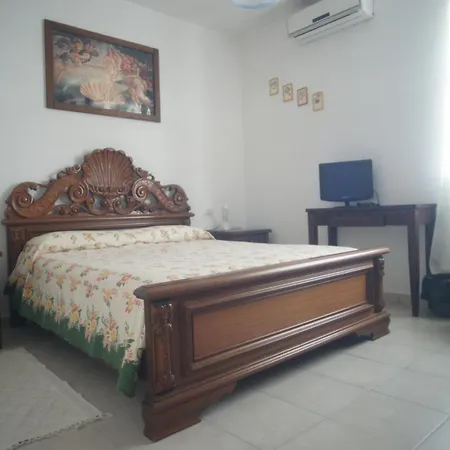 Casale Giordano לינה וארוחת בוקר Scerni